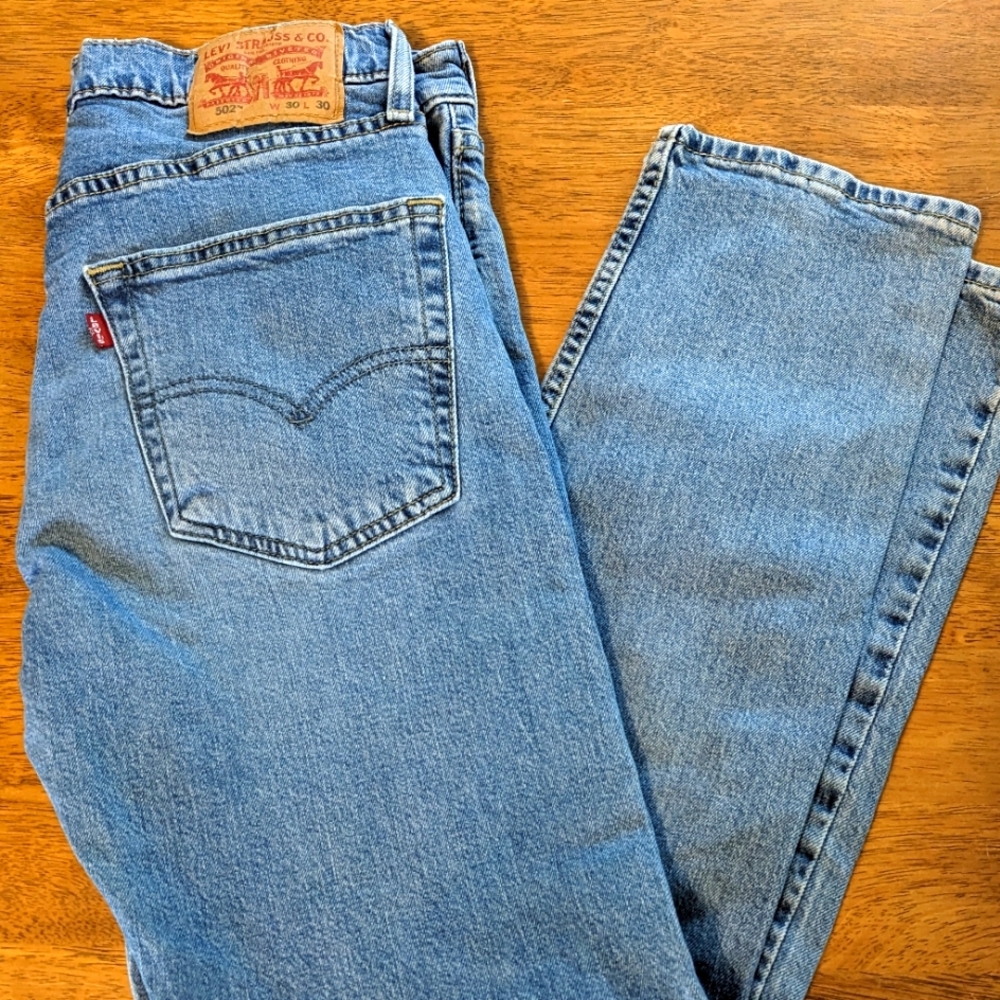 Levi's 502 Jeans